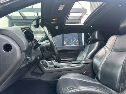 Used 2018 Dodge Challenger SXT Plus RWD image 9