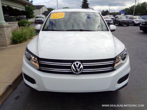 Used 2017 Volkswagen Tiguan Wolfsburg Edition image 24