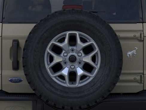 New 2025 Ford Bronco Badlands image 24