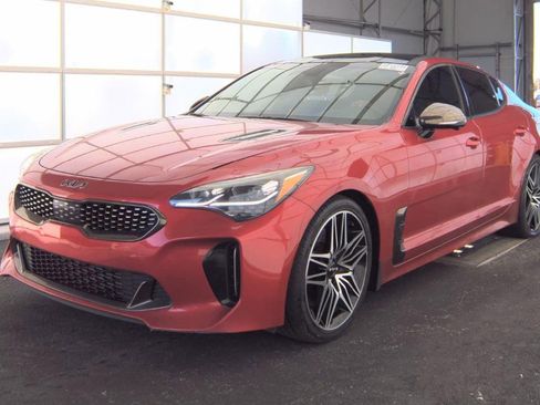 Used 2022 Kia Stinger GT2 image 1