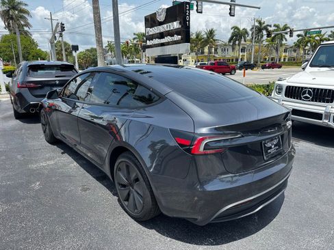 Used 2025 Tesla Model 3 Long Range RWD image 3