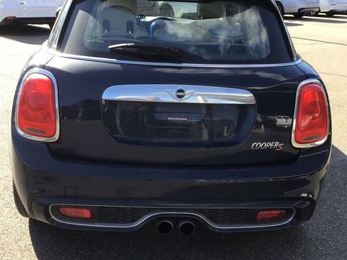 Used 2017 MINI Cooper S FWD image 4