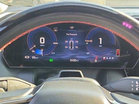 Used 2024 Chevrolet Equinox EV RS FWD image 25
