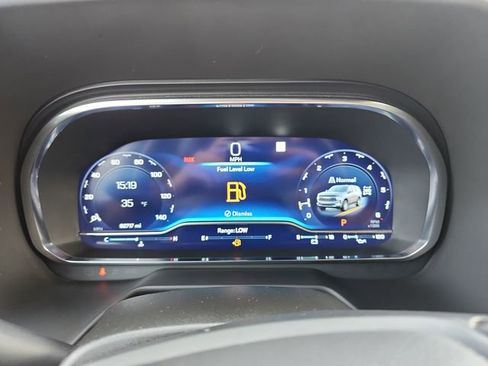 Certified 2023 Chevrolet Suburban Premier image 9