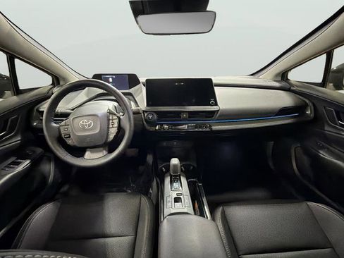 Used 2025 Toyota Prius AWD image 15