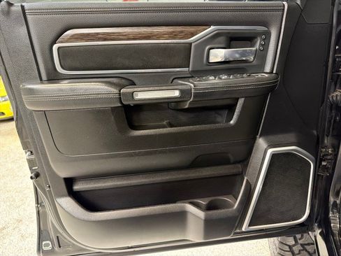 Used 2019 RAM 2500 Laramie image 16