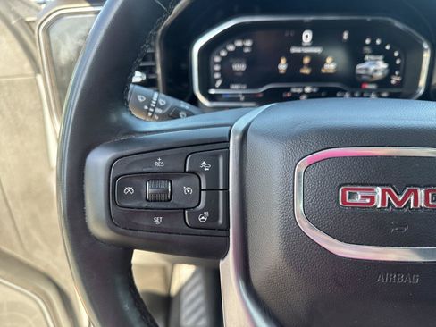 Used 2025 GMC Sierra 1500 SLT RWD image 16