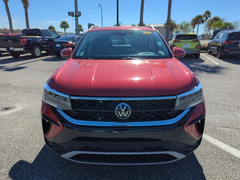 Used 2022 Volkswagen Taos SE w/ Panoramic Sunroof Package image 17