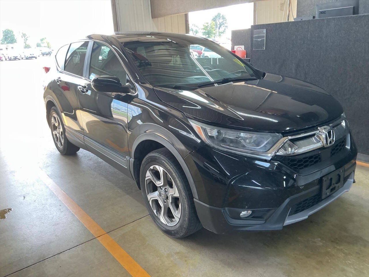 Used 2017 Honda CR-V EX image 2