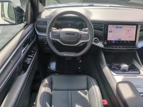 New 2025 Jeep Wagoneer Series II w/ Premium Group I image 17