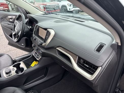 Certified 2024 GMC Terrain Denali w/ Black Diamond Edition image 36