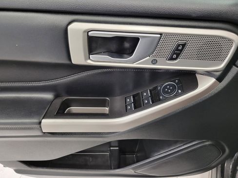 Used 2023 Ford Explorer XLT w/ Equipment Group 202A image 27