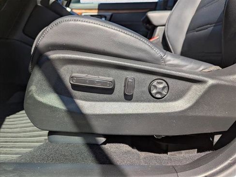 Used 2022 Honda CR-V EX-L image 11