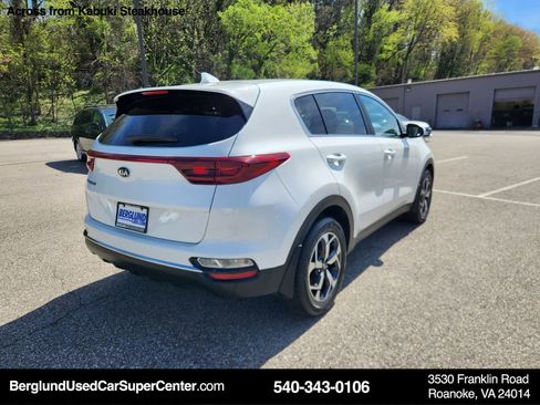 Used 2021 Kia Sportage LX FWD image 4
