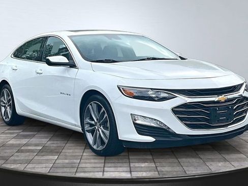 Used 2023 Chevrolet Malibu LT FWD image 3