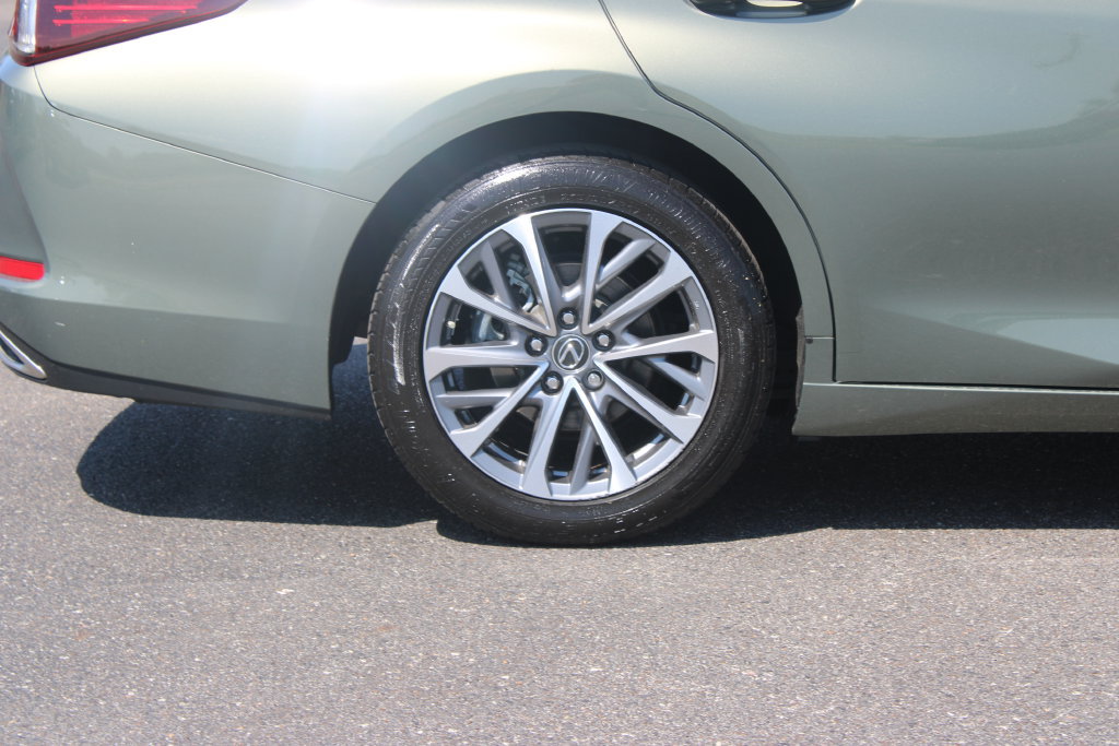 Used 2023 Lexus ES 350 w/ Accessory Package (Z1) FWD image 13