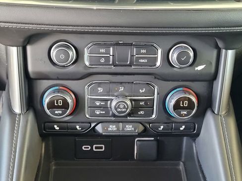 Used 2024 Chevrolet Tahoe LT AWD/4WD image 21