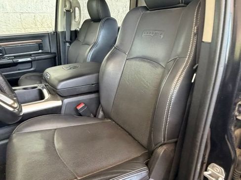 Used 2016 RAM 1500 Laramie w/ Convenience Group AWD/4WD image 2