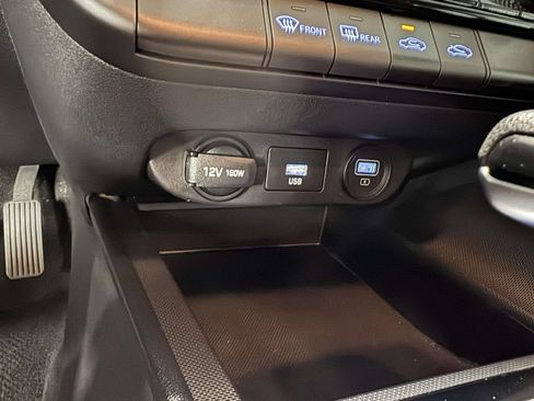 Used 2021 Hyundai Elantra SEL FWD image 24