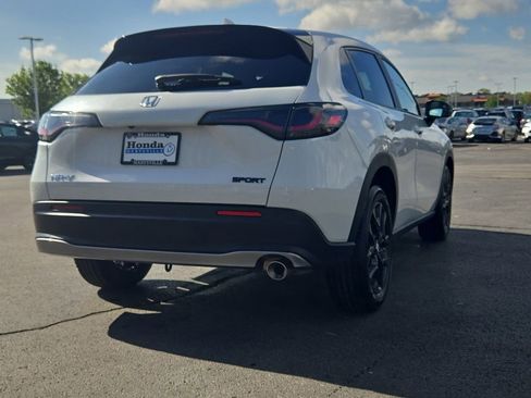 Certified 2025 Honda HR-V Sport image 10