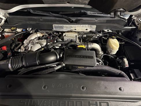 Used 2018 Chevrolet Silverado 3500 LTZ image 42