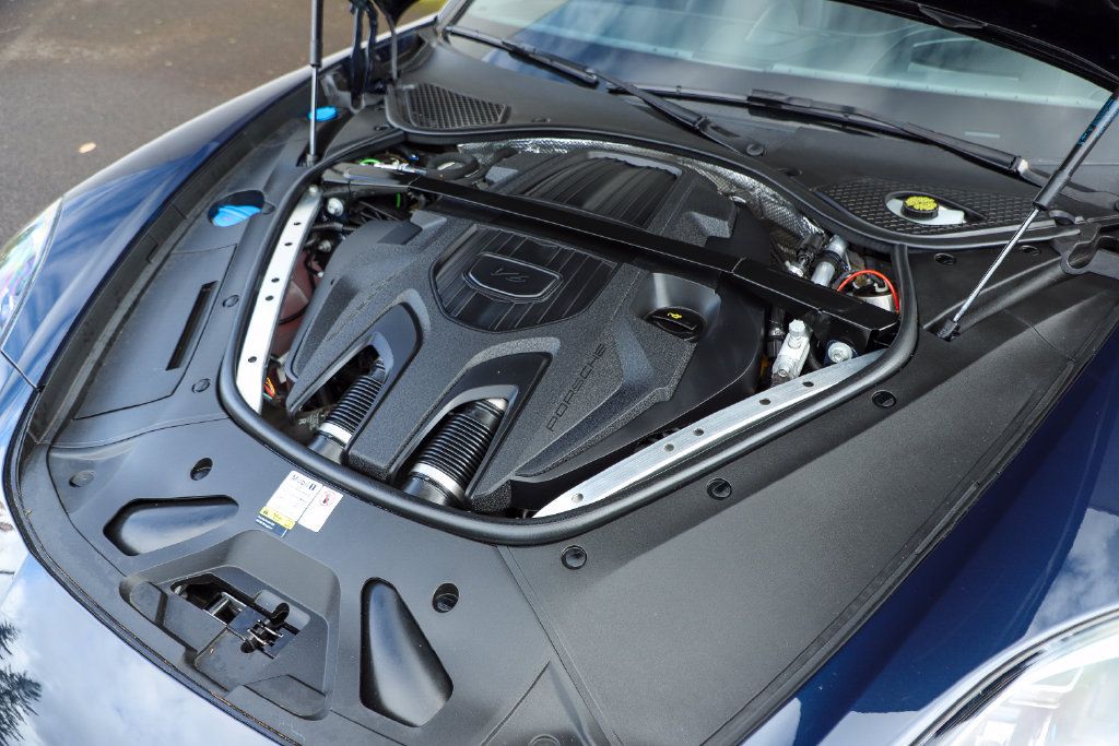 Used 2022 Porsche Panamera 4S AWD/4WD image 40