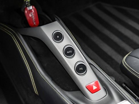 Used 2019 Ferrari 488 GTB RWD image 70