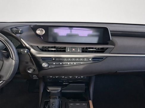 Used 2021 Lexus ES 350 Ultra Luxury w/ Accessory Package 2 FWD image 16