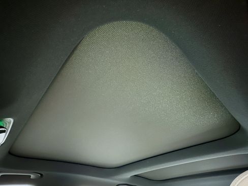 Used 2025 Mercedes-Benz C 300 4MATIC Sedan image 25