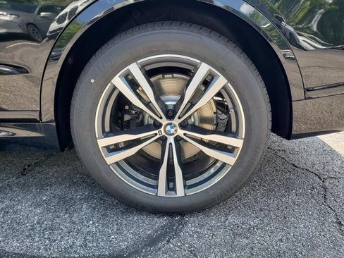 New 2027 BMW X7 xDrive40i w/ M Sport Package AWD/4WD image 12