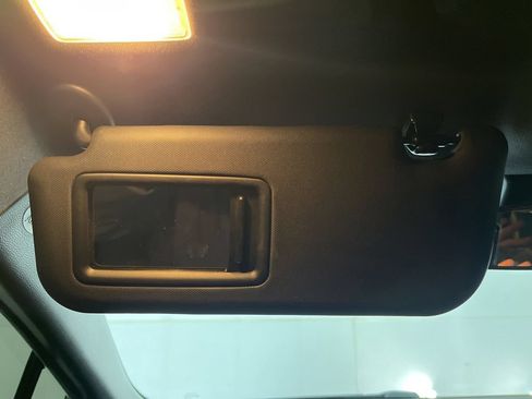 Used 2021 Toyota Corolla SE FWD image 72