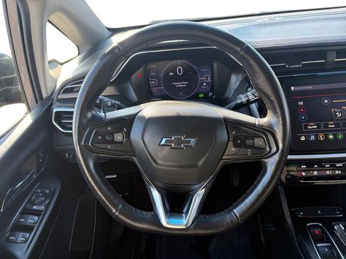 Used 2022 Chevrolet Bolt LT image 13