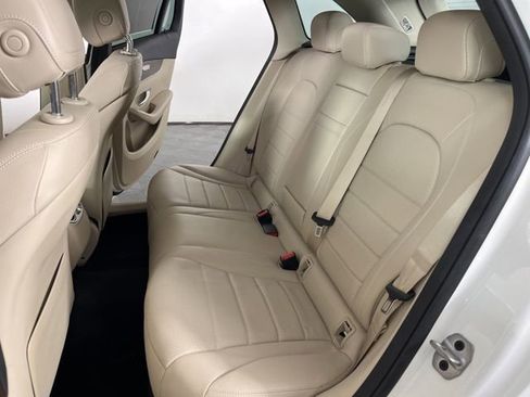 Used 2022 Mercedes-Benz GLC 300 4MATIC image 42