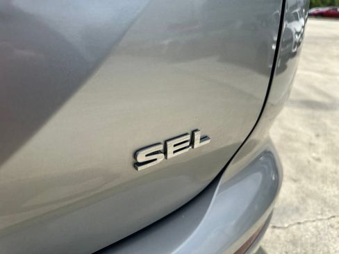 Used 2024 Mitsubishi Outlander SEL FWD image 10