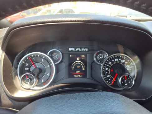 Used 2024 RAM 2500 Big Horn AWD/4WD image 28