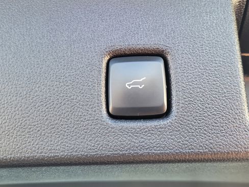 Certified 2022 Ford Escape SE w/ Convenience Package image 9