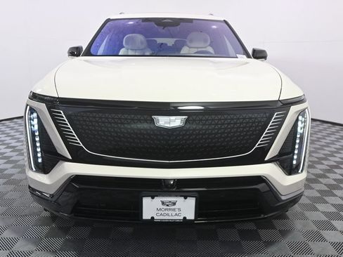 New 2027 Cadillac Vistiq Sport w/ LPO, Floor Liner Package AWD/4WD image 10