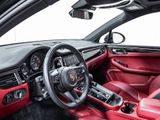 Used 2025 Porsche Macan image 4