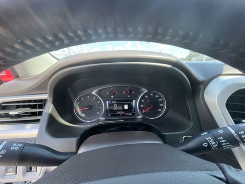 Certified 2018 GMC Acadia SLT w/ LPO, Floor Liner Package FWD image 12