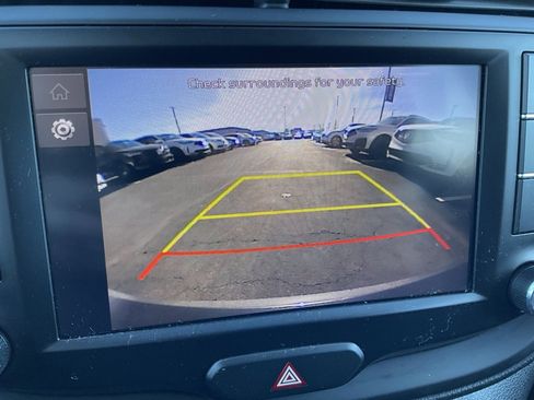 Used 2023 Kia Soul LX w/ LX Technology Package image 17