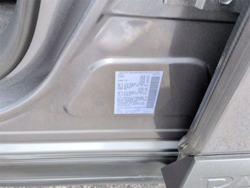 Used 2024 Nissan Pathfinder SV w/ SV Premium Package image 24