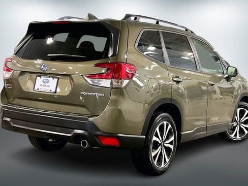 Used 2023 Subaru Forester Limited image 13