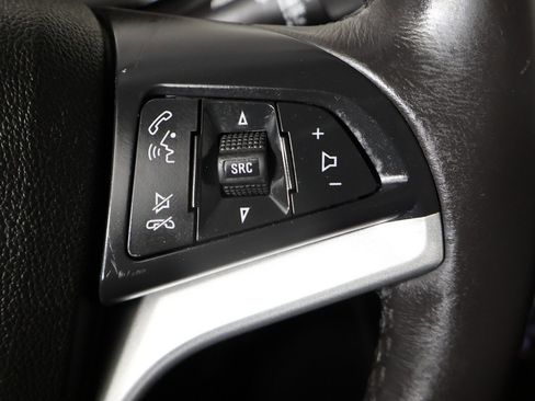 Used 2018 Chevrolet Trax LT w/ Sun & Sound Package image 39