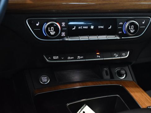 Used 2023 Audi Q5 2.0T Premium image 20