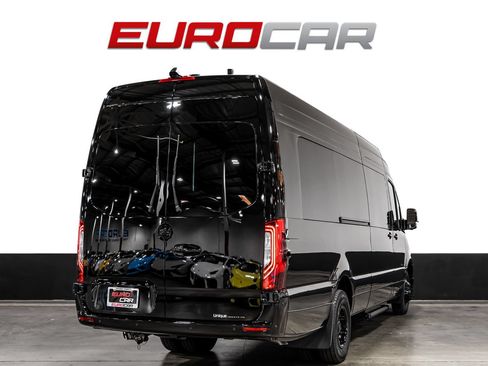 Used 2024 Mercedes-Benz Sprinter 3500 image 5