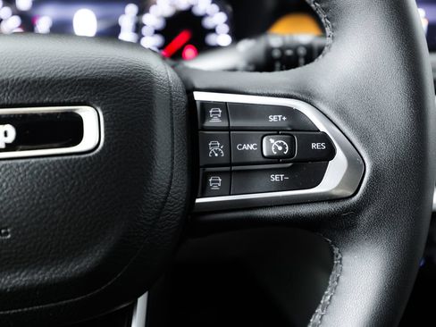 Used 2023 Jeep Compass Limited AWD/4WD image 31
