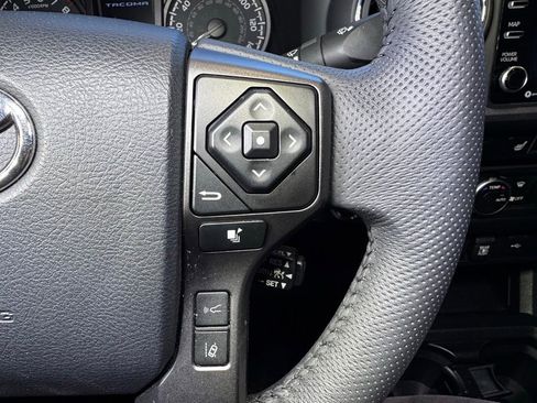Used 2023 Toyota Tacoma TRD Off-Road w/ TRD Premium Off Road Package AWD/4WD image 26