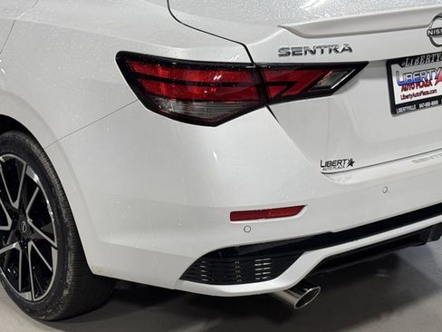 New 2025 Nissan Sentra SR image 16