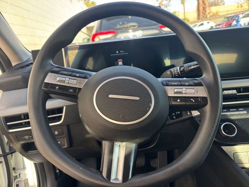 Used 2025 Hyundai Sonata SEL image 28