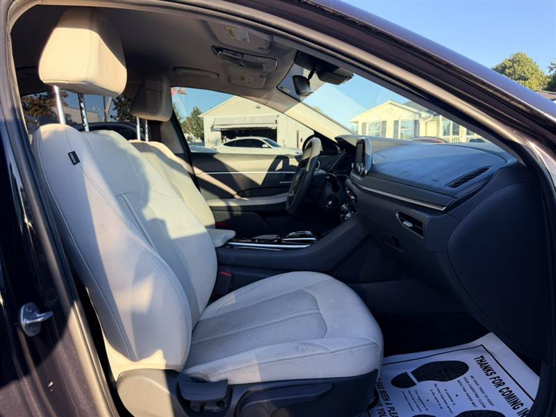 Used 2023 Hyundai Sonata SE FWD image 16